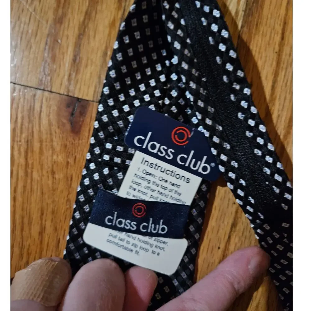 Class Club Boys Navy Blue Print Necktie